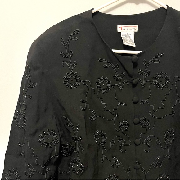 vintage Talbots button-up jacket blazer with beautiful intricate beaded details - Picture 4 of 16
